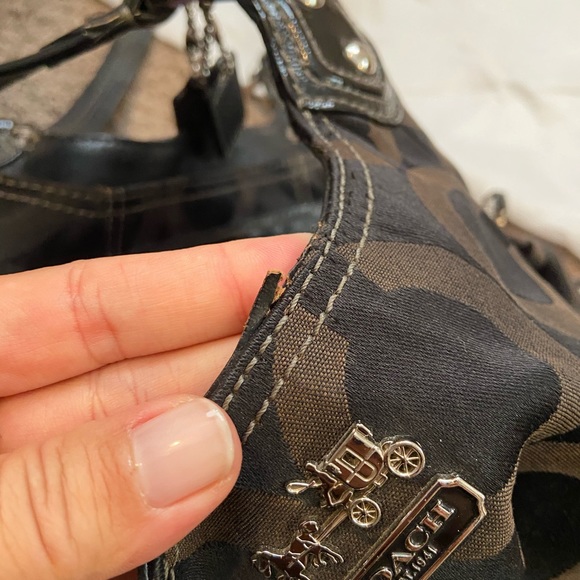 Coach Handbag - Picture 2 of 9